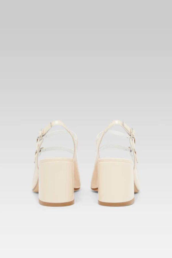 Banana Shoes Beige