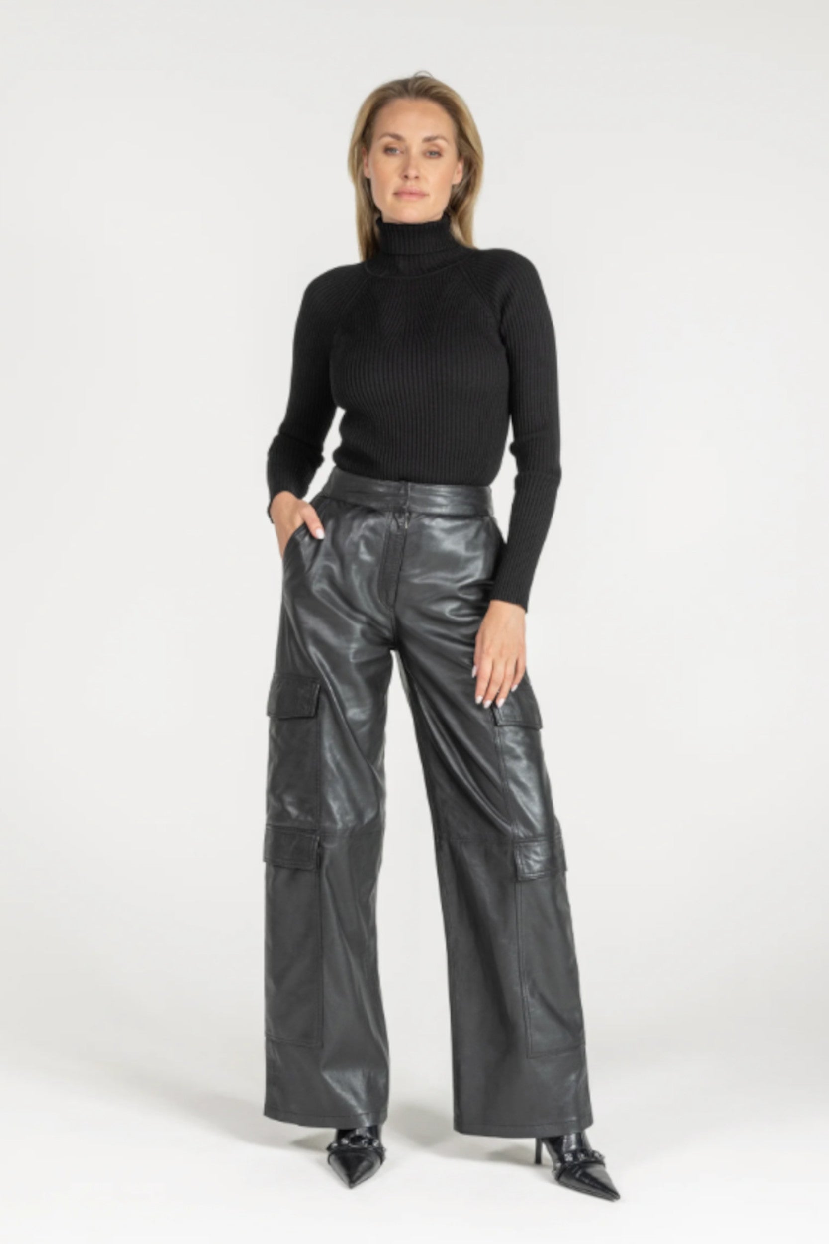 Ibana Pem Leather Pant Black - 100% Sisters Concept Store