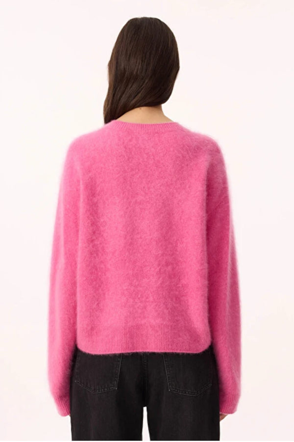 Loty Sweater Fuchsia Fluffy