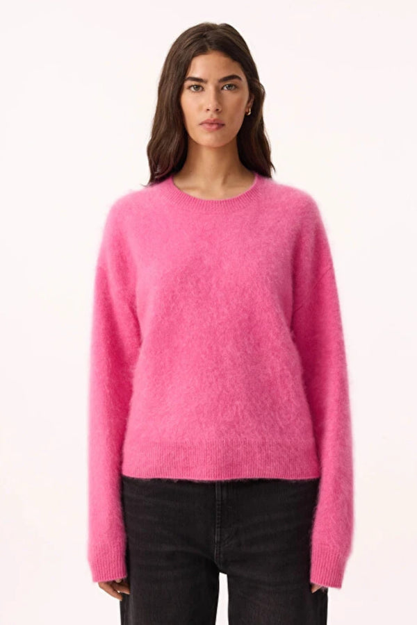 Loty Sweater Fuchsia Fluffy