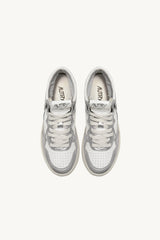 Medalist Mid Wom Sneakers White Silver